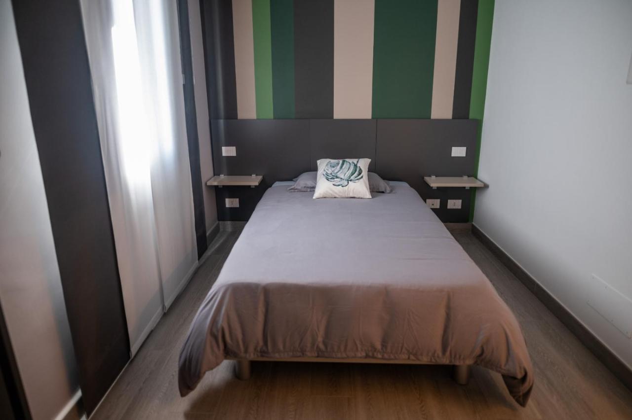 Grey House Guest House Luxury ラティーナ エクステリア 写真