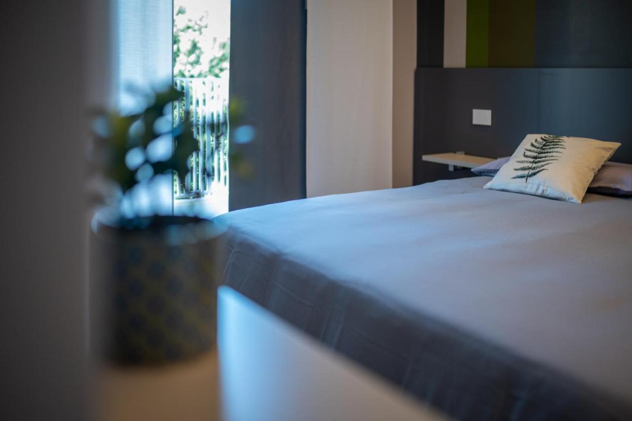 Grey House Guest House Luxury ラティーナ エクステリア 写真
