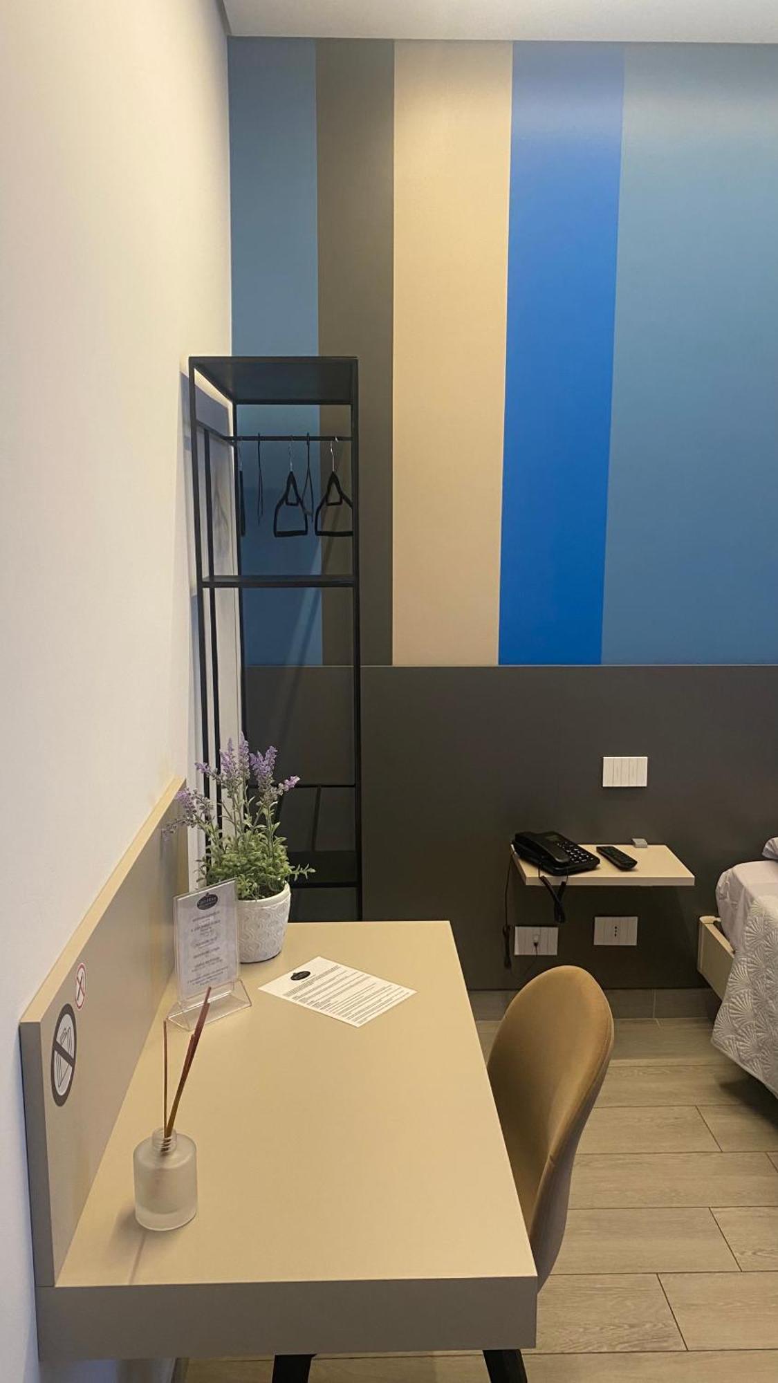Grey House Guest House Luxury ラティーナ エクステリア 写真