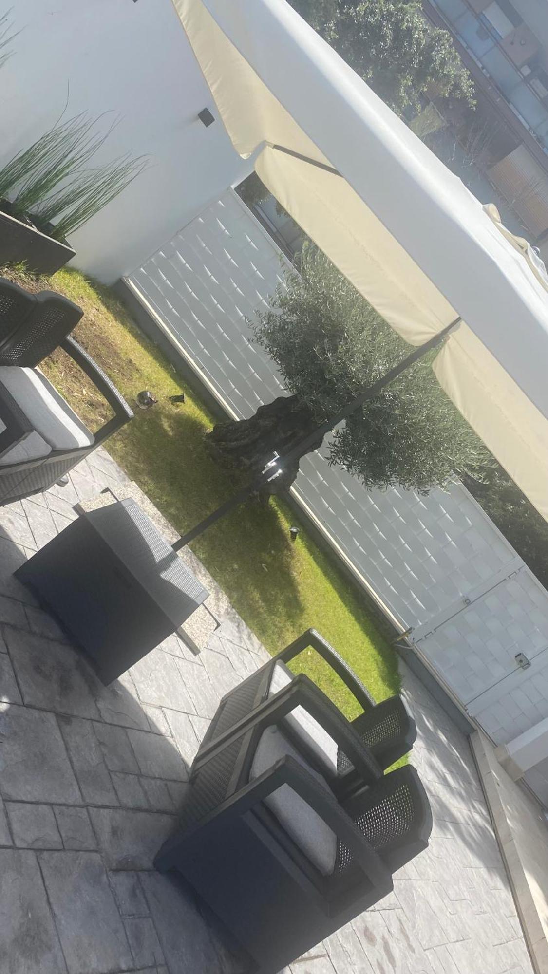 Grey House Guest House Luxury ラティーナ エクステリア 写真